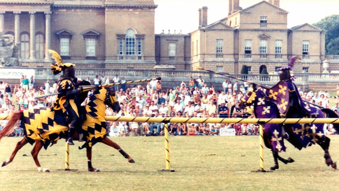 Holkham-Jousting-2-lrg