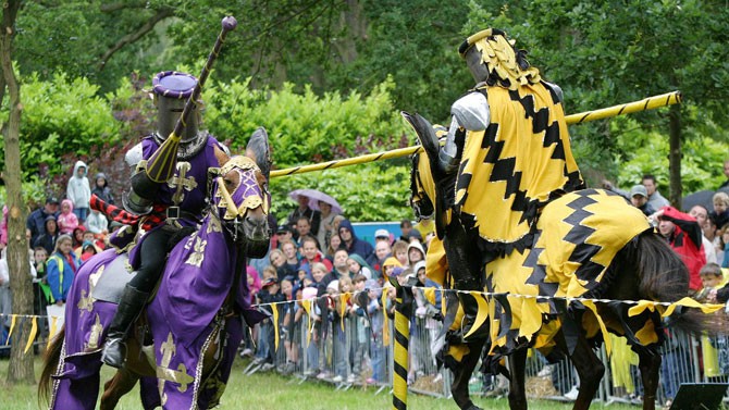 Lego-Joust-lrg